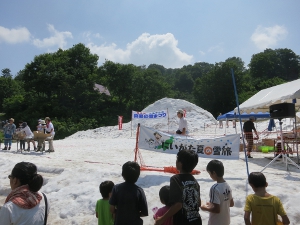 大厳寺高原真夏の雪まつり